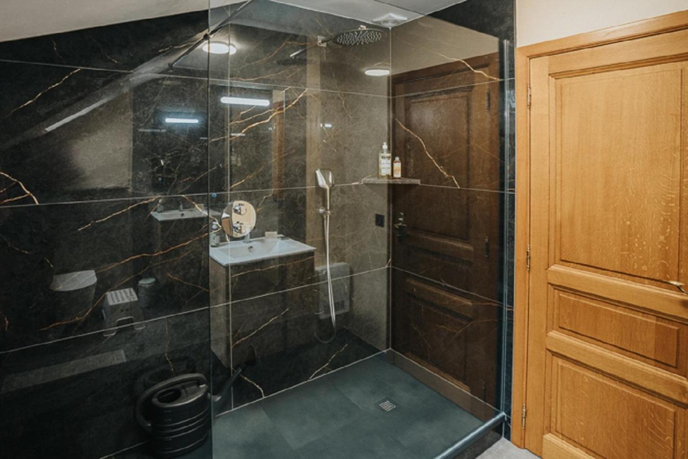 Le Refuge De Kila Bed & Breakfast Waimes Bagian luar foto